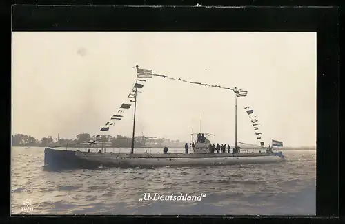 AK U-Boot Deutschland in Flaggengala