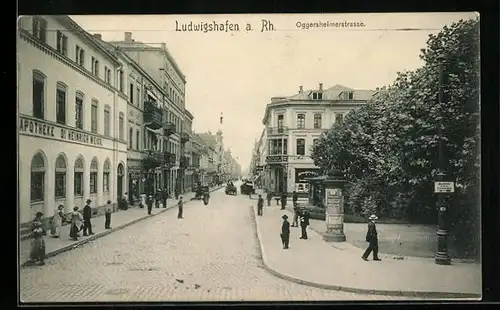 AK Ludwigshafen a. Rh., Oggersheimerstrasse mit Apotheke Dr. Heinrich Weiss