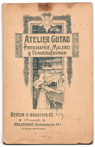 Fotografie Otto Gutau, Berlin, Krautstr. 52, Junger Herr im Anzug mit Krawatte