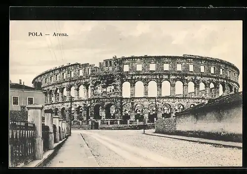 AK Pola, Blick zur Arena