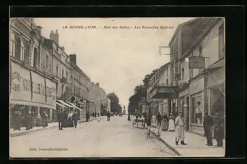 AK La Roche-sur-Yon, Rue des Sables, Les Nouvelles Galeries