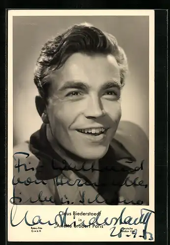 AK Schauspieler Claus Biederstaedt in Ariette erobert Paris, Autograph