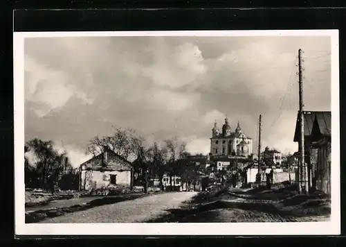 AK Smolensk, Ansicht der Kasernenstrasse mit Kathedrale