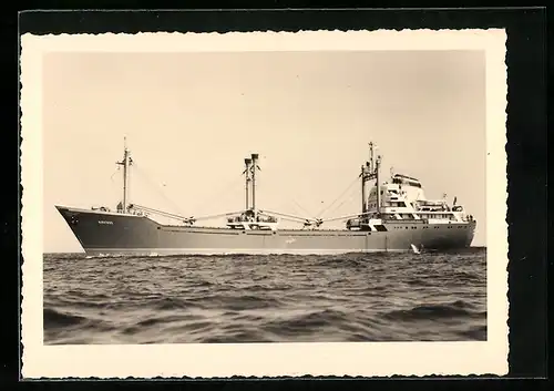 AK Frachtmotorschiff MS Albatros