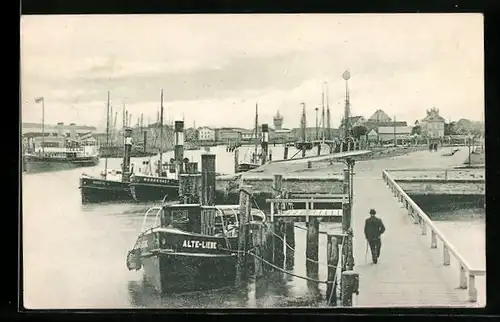 AK Cuxhaven, Nordseebad, Der alte Hafen von der Alten Liebe aus gesehen
