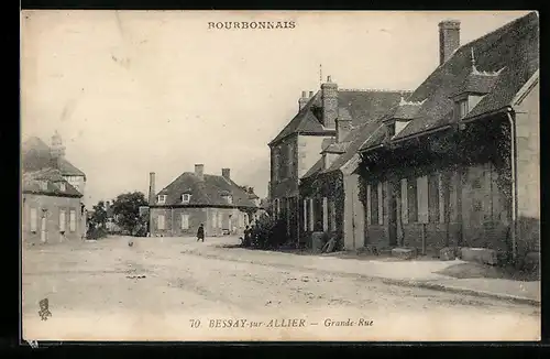 AK Bessay-sur-Allier, Grande-Rue, Strassenpartie