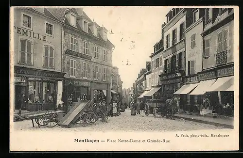 AK Montlucon, Place Notre-Dame et Grande-Rue