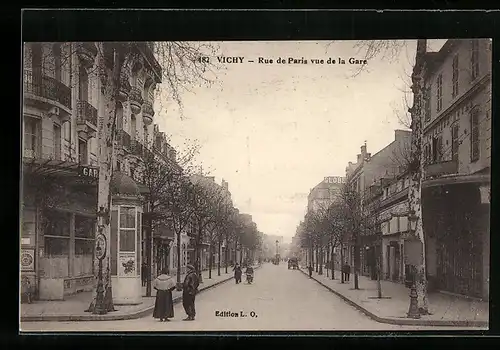 AK Vichy, Rue de Paris vue de la Gare, Terminus Hotel