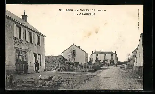 AK St-Léger-sur-Vouzance, La Grand`Rue, Strassenpartie