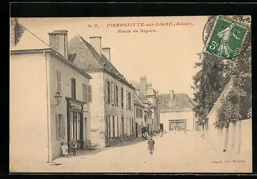 AK Pierrefitte-sur-Loire, Route de Digoin
