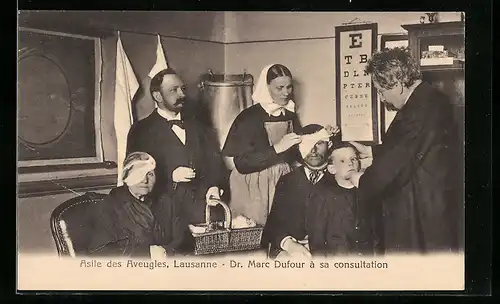 AK Lausanne, Asile dew Aveugles, Dr. Marc Dufour bei Behandlung
