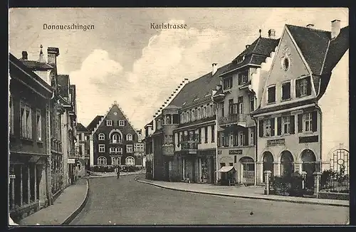 AK Donaueschingen, Karlstrasse mit G. Frank Wurstfabrik