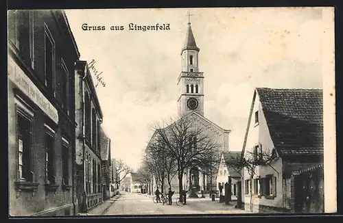 AK Lingenfeld, Strassenpartie mit Gasthof Lamm und Kirche