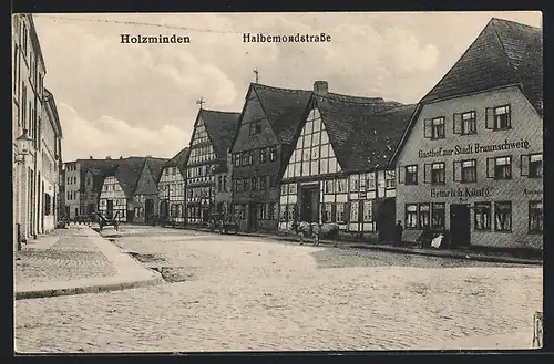 AK Holzminden, Halbemondstrasse mit Gasthof zur Stadt Braunschweig