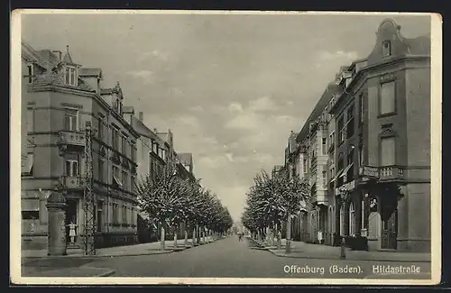 AK Offenburg / Baden, Hildastrasse mit Restaurant