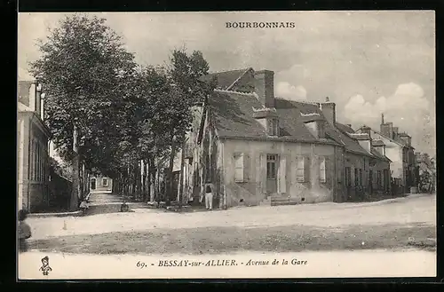 AK Bessay-sur-Allier, Avenue de la Gare