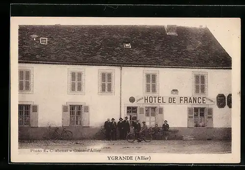 AK Ygrande, Hotel de France