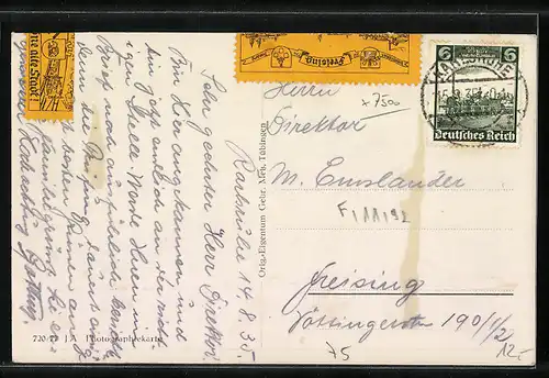 AK Karlsruhe i. B., Strassenpartie bei der Hauptpost mit Grenadierdenkmal und Strassenbahn