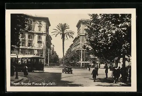 AK Napoli i. Vomea, Piazza Unnuitelli, Strassenpartie mit Strassenbahn