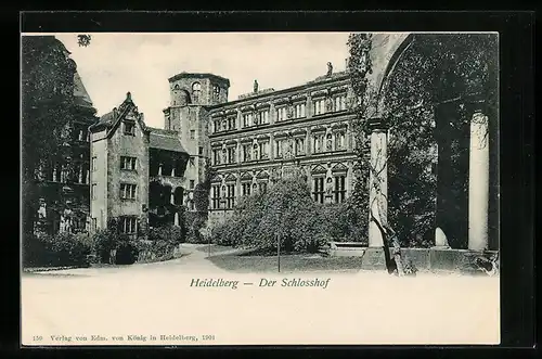 AK Heidelberg, Der Schlosshof