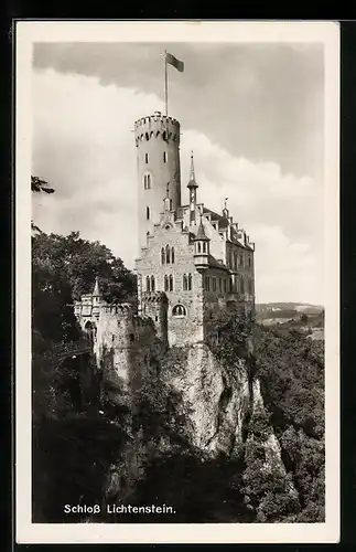 AK Honau, Ansicht vom Schloss Lichtenstein