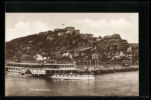 AK Ehrenbreitstein, Festung mit Rheindampfer und Mole