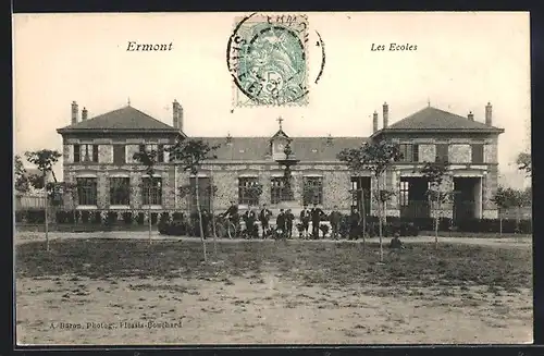 AK Ermont, Les Ecoles