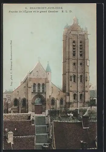 AK Beaumont-sur-Oise, Facade de l`Eglise et le Grand Escalier