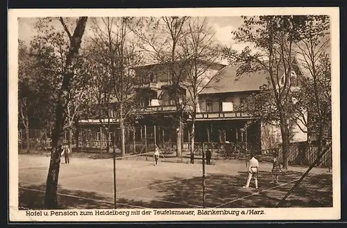 AK Blankenburg a. Harz, Hotel und Pension zum Heidelberg mit der Teufelsmauer