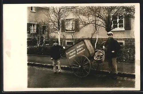 Foto-AK Karlsruhe, Gartenstadt, Bäckerei August Fischer, Liefer-Handwagen