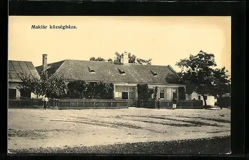 AK Maklar, Közseghaza