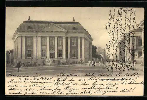 AK Turku, Bibliothek, Strassenpartie mit Passanten