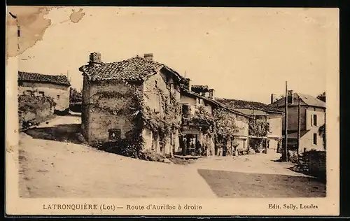 AK Latronquière, Route d`Aurillac à droite