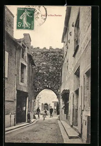AK Hérisson, Les Vieilles Portes
