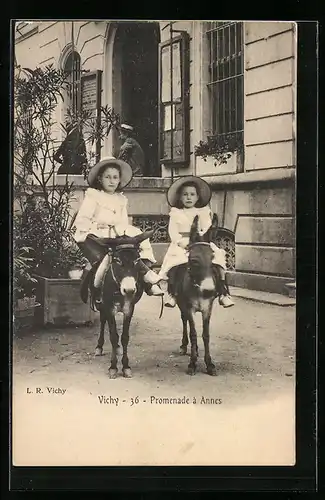 AK Vichy, Promenade à Annes