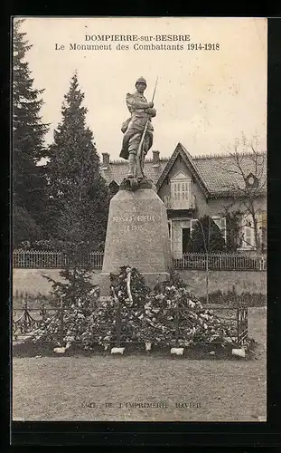 AK Dompierre-sur-Besbre, Le Monument des Combattants 1914-1918