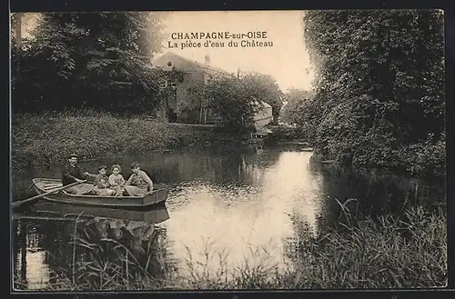 AK Champagne-sur-Oise, La pièce d`eau du Chateau