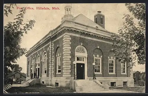 AK Hillsdale, MI, Post Office