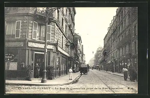 AK Levallois-Perret, la Rue de Courcelles prise de la Rue Chevallier