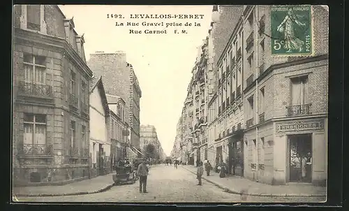 AK Levallois-Perret, La Rue Gravel prise de la Rue Carnot