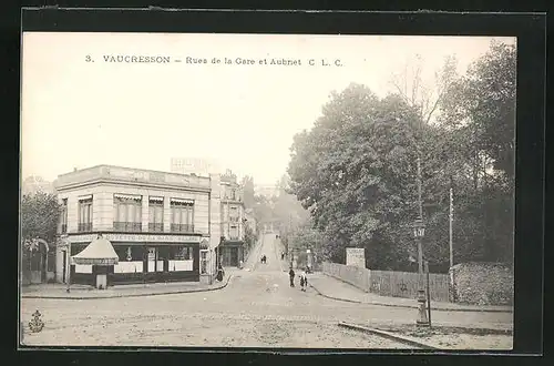 AK Vaucresson, Rues de la Gare et Aubriet