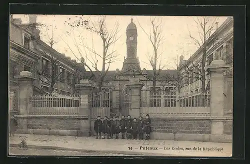 AK Puteaux, Les Ecoles, rue de la Republique