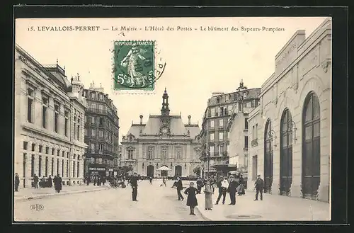 AK Levallois-Perret, La Mairie, l`hotel des Postes, le batiment des Sapeurs-Pompiers