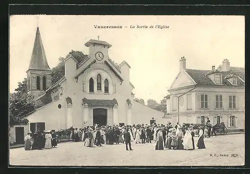 AK Vaucresson, La Sortie de L`Eglise, Strassenpartie mit Kirche und Dorfbewohnern