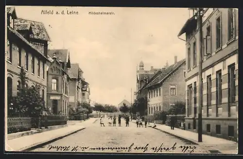 AK Alfeld a. d. Leine, Hildesheimerstrasse mit Restaurant