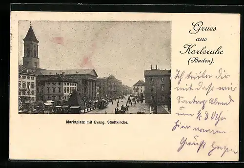 AK Karlsruhe /Baden, Marktplatz mit Evangelischer Stadtkirche und Strassenbahn