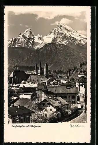 AK Berchtesgaden, Ortspartie mit Kirche und Watzmann