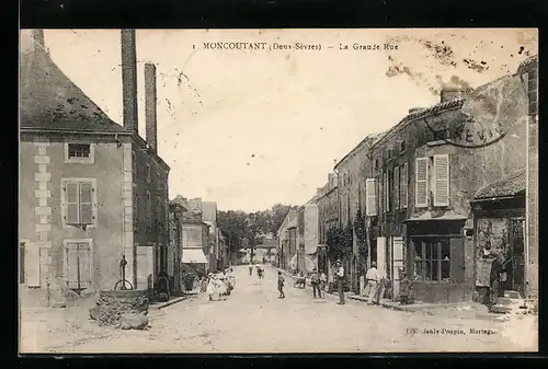 AK Moncoutant, La Grande Rue, Strassenpartie