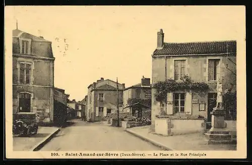 AK Saint-Amand-sur-Sévre, La Place et la Rue Principale