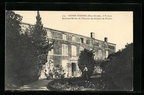 AK Sainte-Pezenne, L`Evescot, Ancienne Maison de Plaisance des Evêques de Poitiers